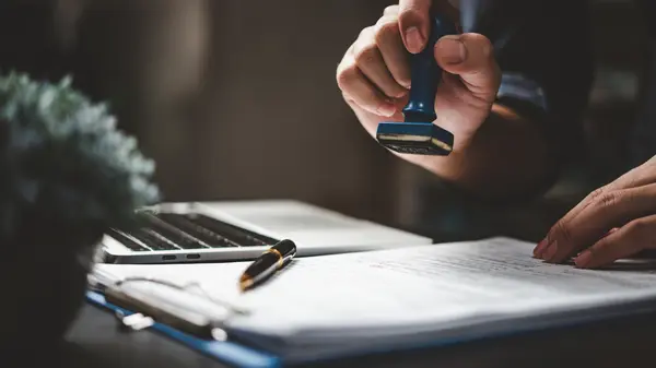 The Ultimate Guide to Buying a Home in Arizona,Jerry Elizabeth Sharp
