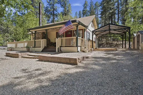 Why People Love Living in Groom Creek, Arizona