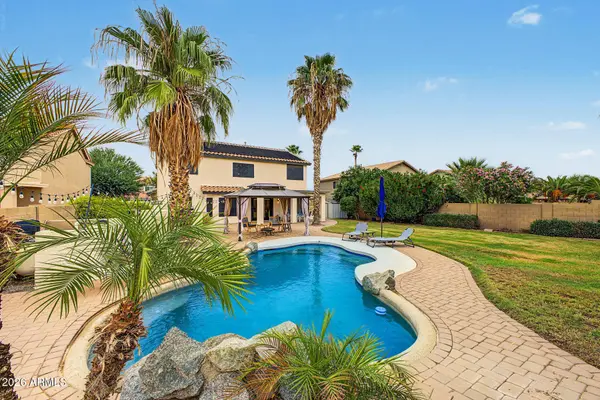 1021 E ROSEBUD Drive