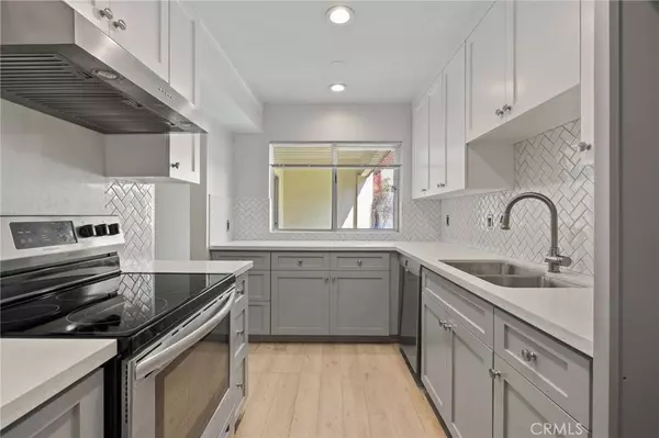 5674 Windsor WAY #109, Culver City, CA 90230