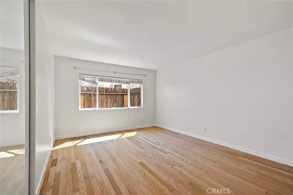 5674 Windsor WAY #109, Culver City, CA 90230