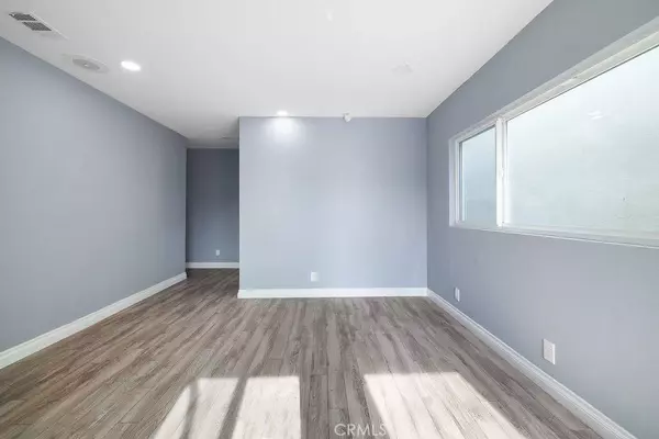 5709 E Beverly BLVD, East Los Angeles, CA 90022