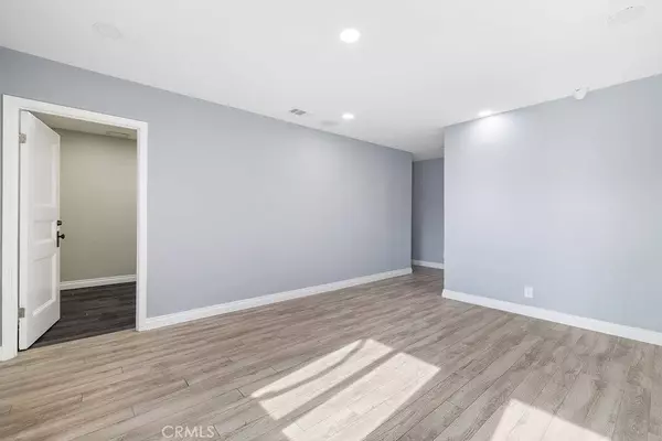 5709 E Beverly BLVD, East Los Angeles, CA 90022