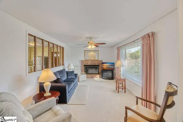 107 Alice Farr Drive, Greenville, SC 29617