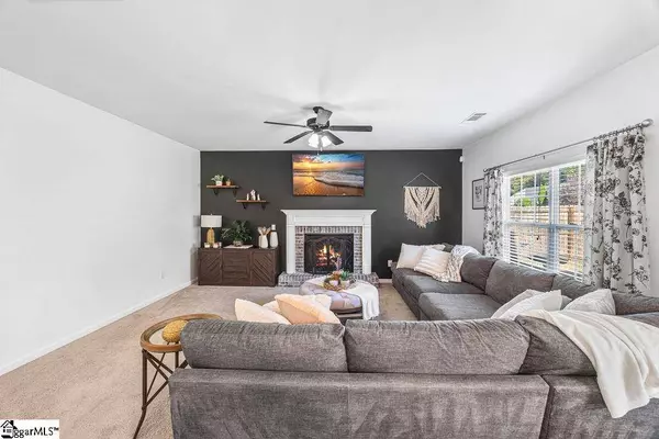 522 W Saddletree Drive, Woodruff, SC 29388