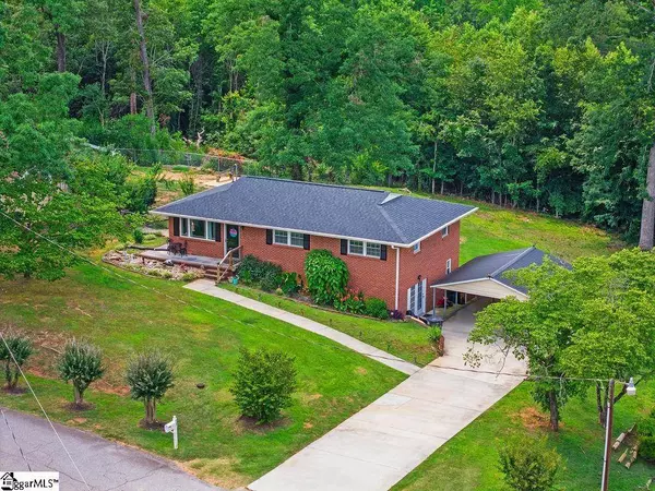 16 County Cork Drive, Greenville, SC 29617