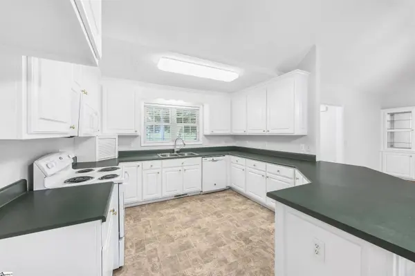 800 Old Cedar Rock Road, Easley, SC 29640