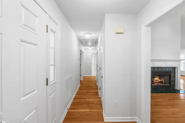 800 Old Cedar Rock Road, Easley, SC 29640