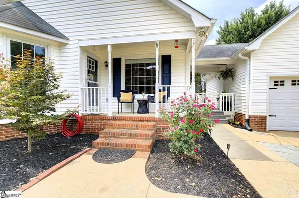 9 Fieldcrest Court, Simpsonville, SC 29681