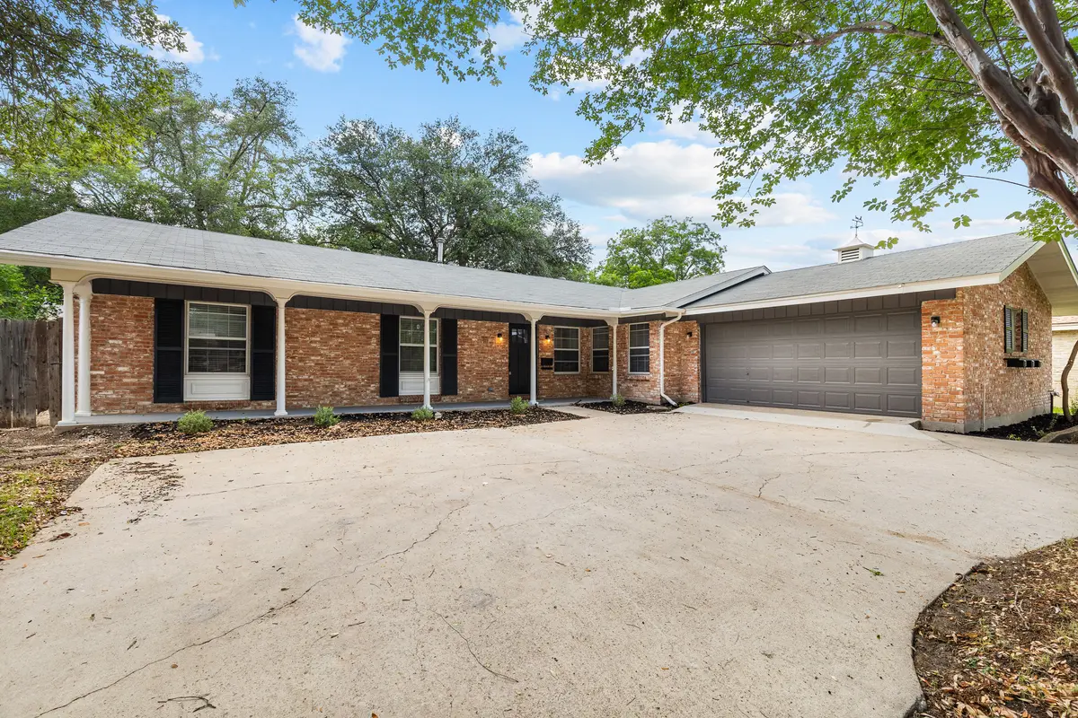 371 Pike Rd, San Antonio, TX 78209-3116