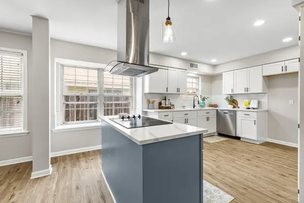 371 Pike Rd, San Antonio, TX 78209-3116
