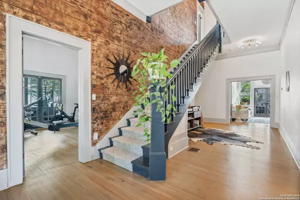 248 Post, San Antonio, TX 78215