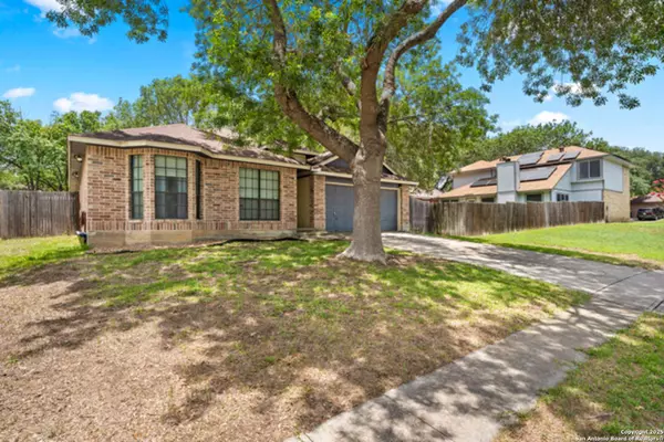 11309 Forest Rain, Live Oak, TX 78233