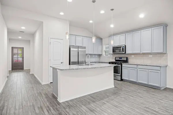 7634 Desperado Way, Boerne, TX 78015