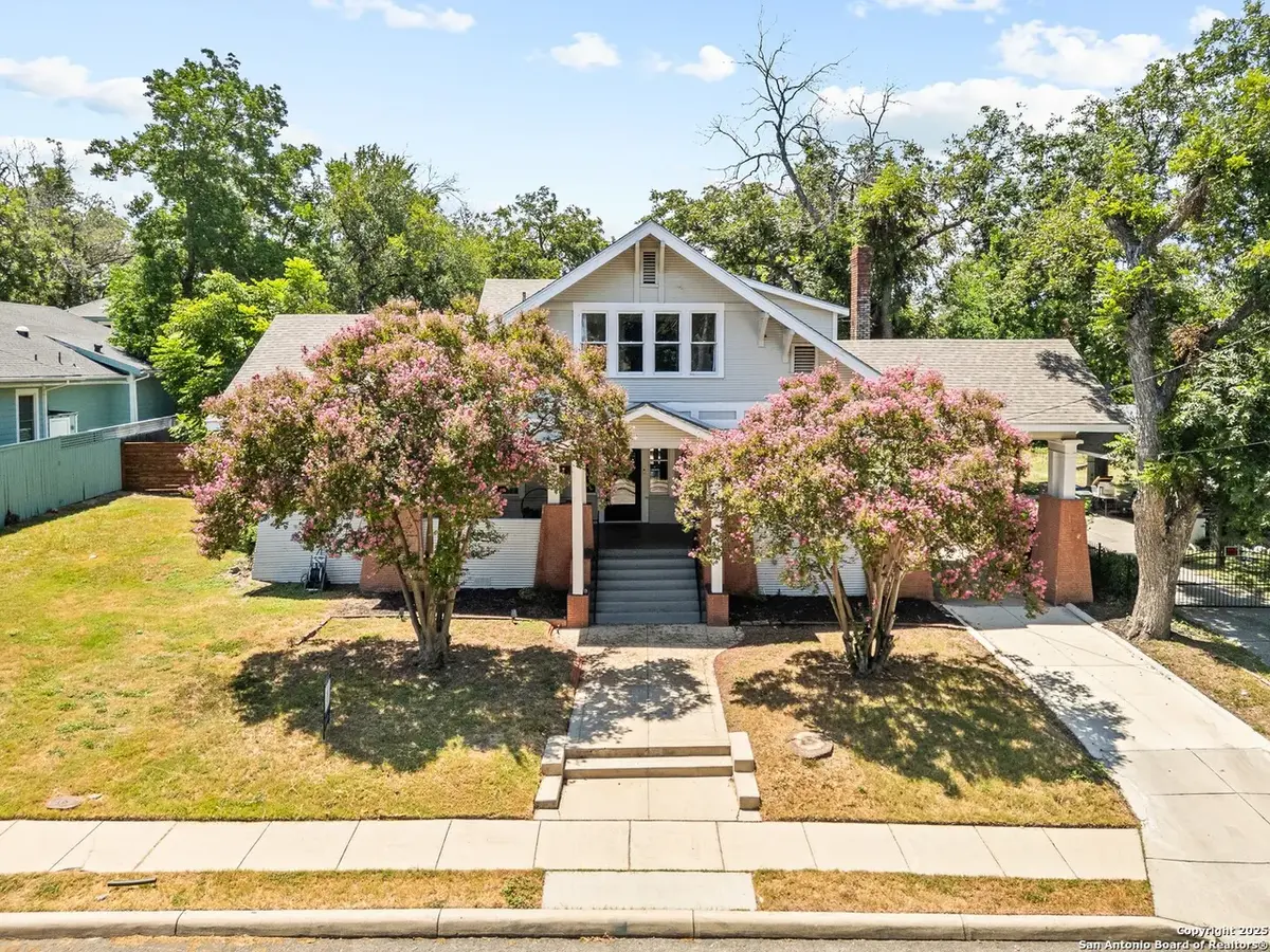 248 Post Ave, San Antonio, TX 78215-1038