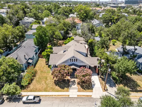 248 Post Ave, San Antonio, TX 78215-1038