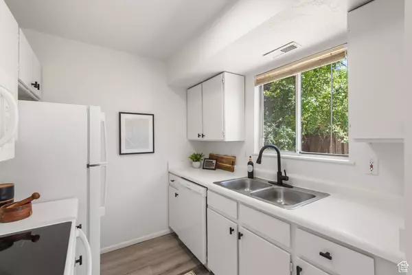 241 E CRESTONE AVE S #16A, South Salt Lake, UT 84115