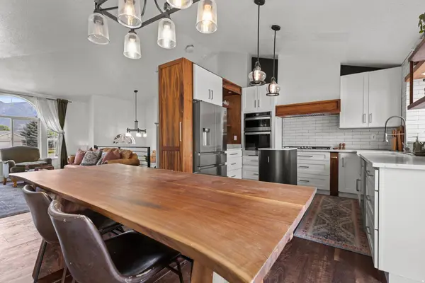 1873 N 25 E, Layton, UT 84041