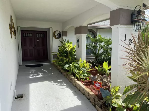 191 Parkwood DR, Royal Palm Beach, FL 33411