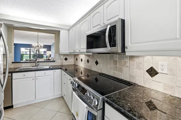 5710 Princess Palm CT #B, Delray Beach, FL 33484