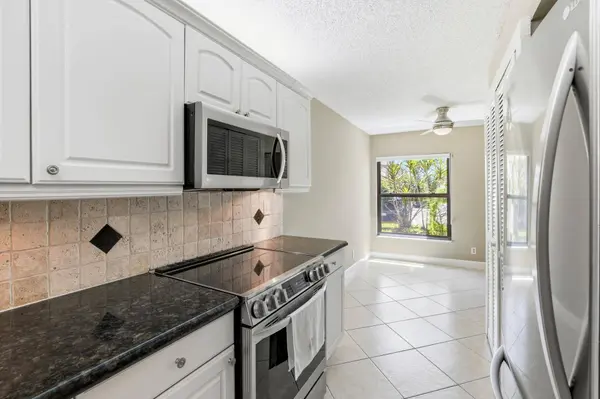 5710 Princess Palm CT #B, Delray Beach, FL 33484