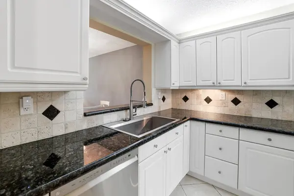 5710 Princess Palm CT #B, Delray Beach, FL 33484