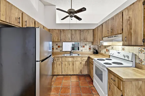 8501 BLUE CYPRESS DR, Lake Worth, FL 33467