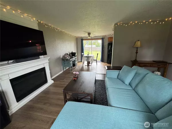 1086 Greenwood ST, Oak Harbor, WA 98277