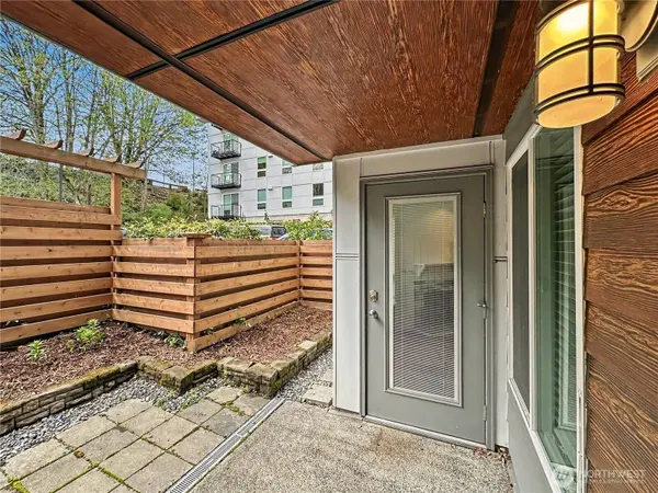 10501 8th AVE NE #128, Seattle, WA 98125