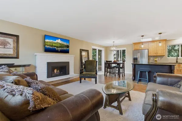 6427 182nd PL SW, Lynnwood, WA 98037