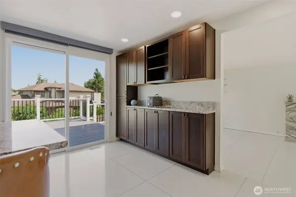 20707 31st PL W, Lynnwood, WA 98036