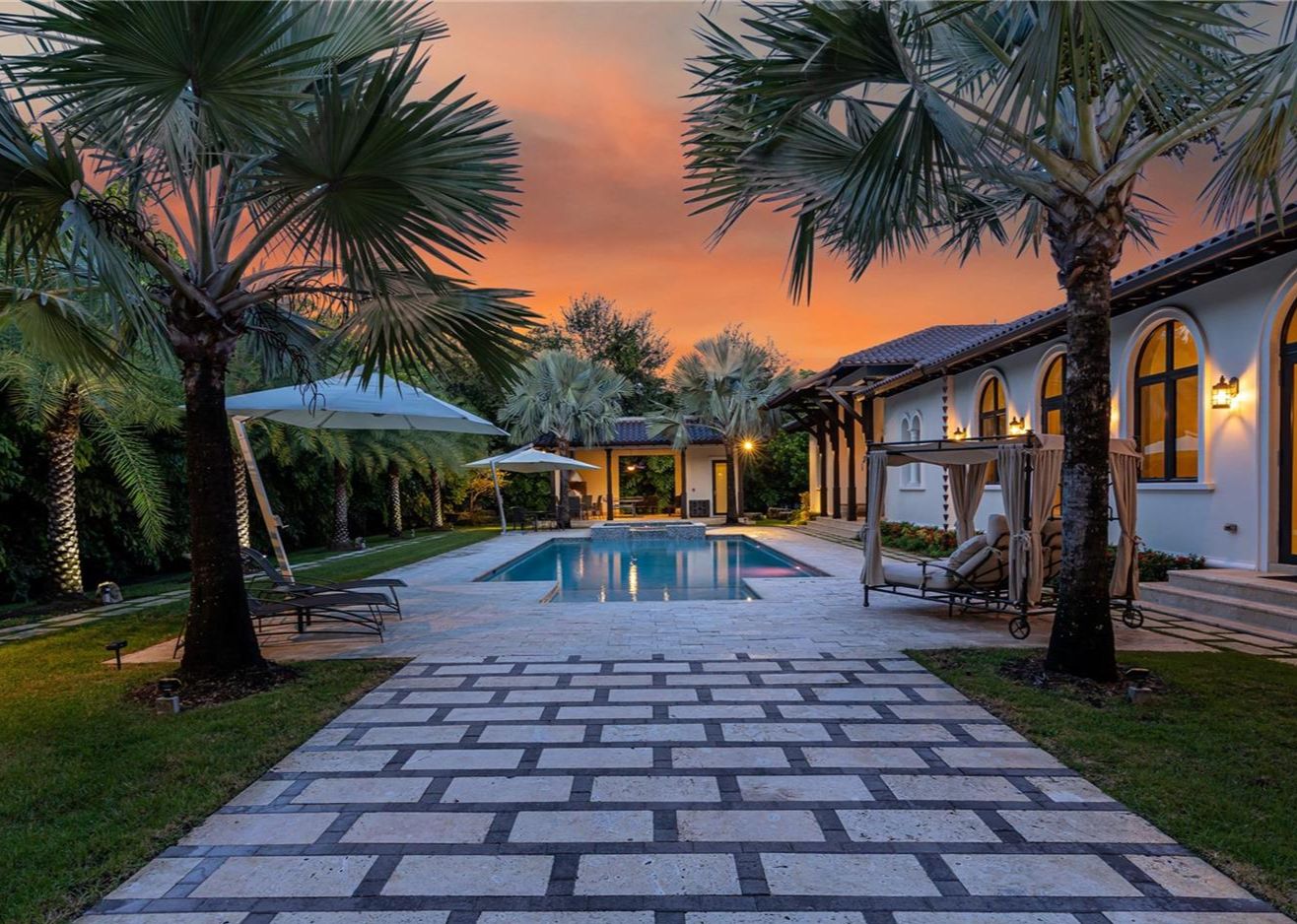 Luxury estate in Weston Hills Country Club with modern architecture