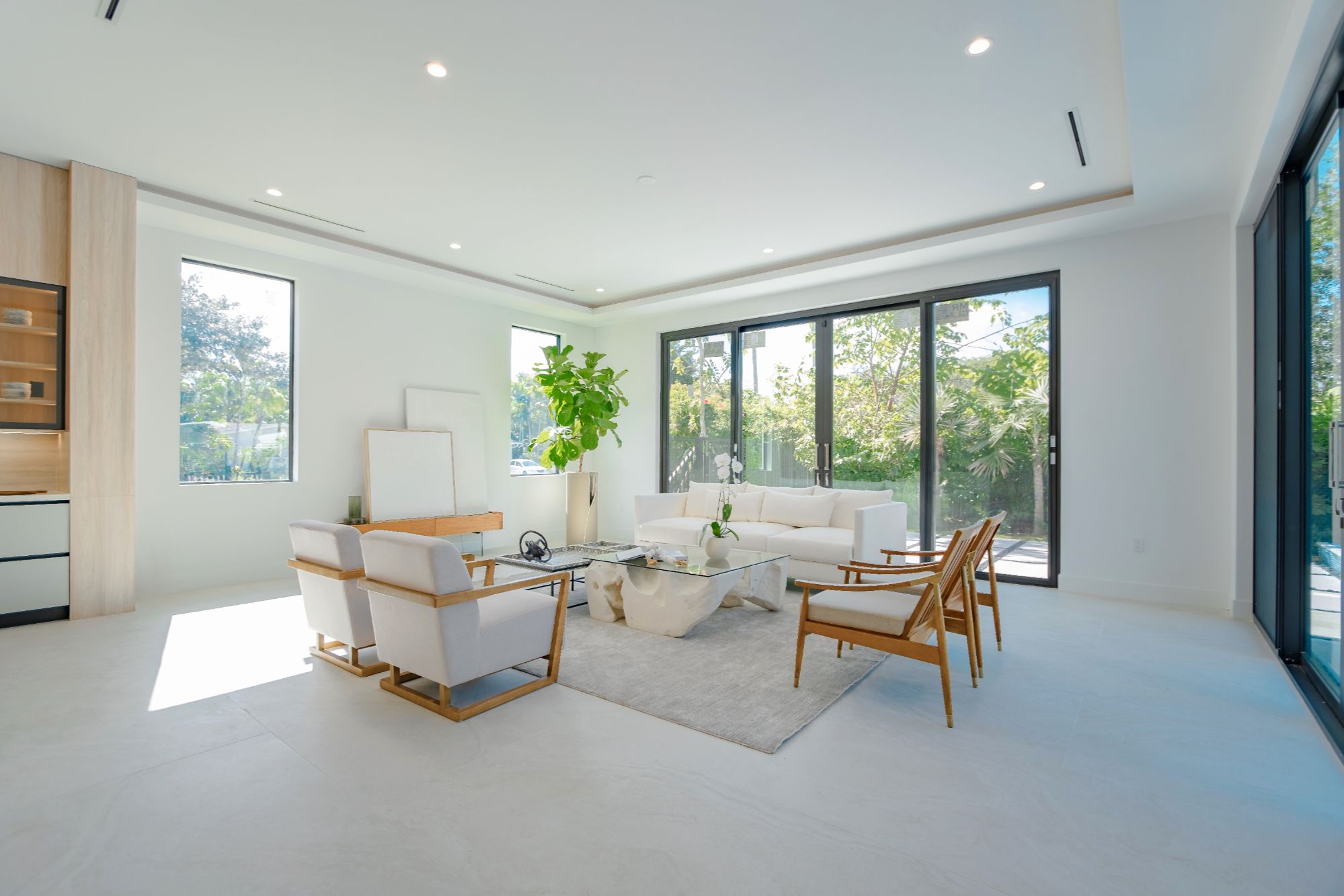 Bright luxury home interior in Weston Florida with neutral design and natural light