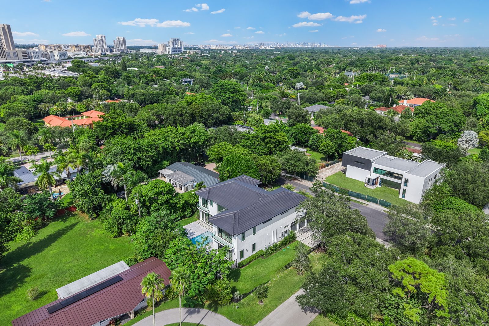 Southwest Ranches equestrian estate with private paddock and mature oak canopy