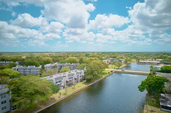 Tamarac, FL 33321,9150 Lime Bay Blvd APT 201