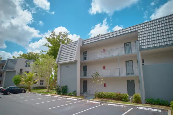 Tamarac, FL 33321,9150 Lime Bay Blvd APT 201