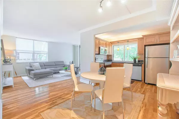 9150 Lime Bay Blvd #201, Tamarac, FL 33321