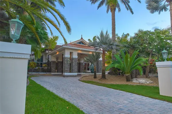 2941 Paddock Ln, Weston, FL 33331