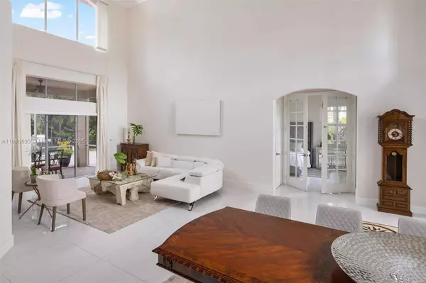 15998 SW 3rd St, Pembroke Pines, FL 33027