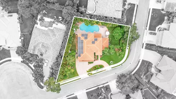 15998 SW 3rd St, Pembroke Pines, FL 33027