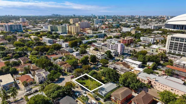 1101 NW 5th St, Miami, FL 33128