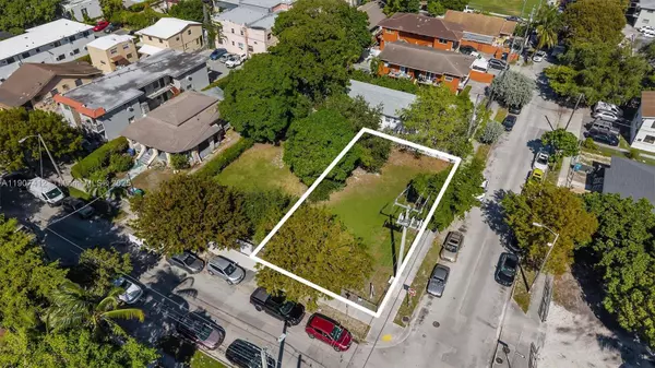 1101 NW 5th St, Miami, FL 33128