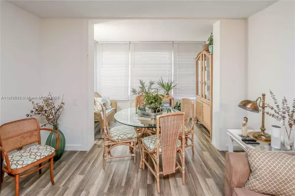 9150 Lime Bay Blvd #212, Tamarac, FL 33321