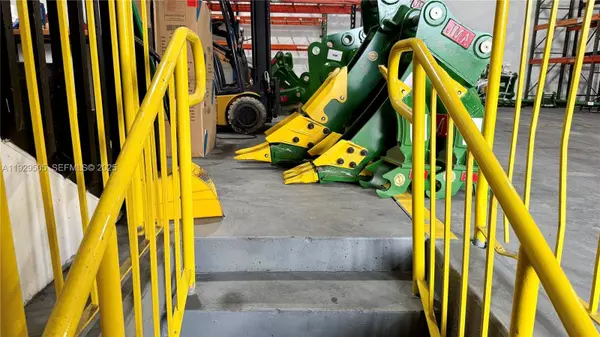 8001 NW 29th St #8001, Doral, FL 33122