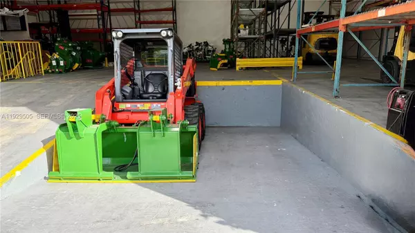 8001 NW 29th St #8001, Doral, FL 33122