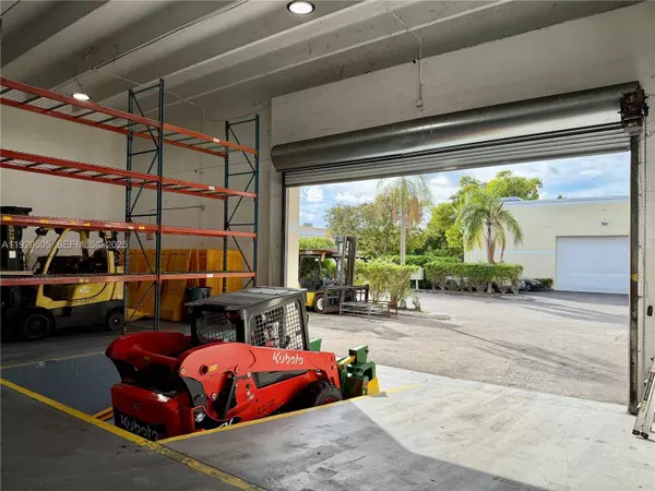 8001 NW 29th St #8001, Doral, FL 33122