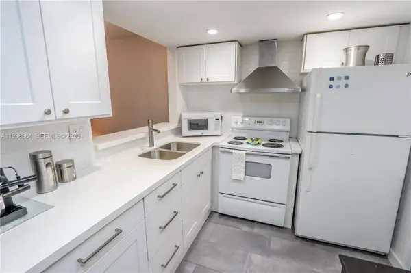 9150 Lime Bay Blvd #212, Tamarac, FL 33321