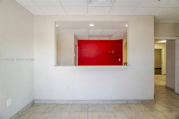 1001 NW 72nd St, Miami, FL 33150