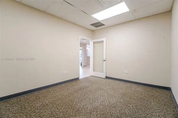 1001 NW 72nd St, Miami, FL 33150