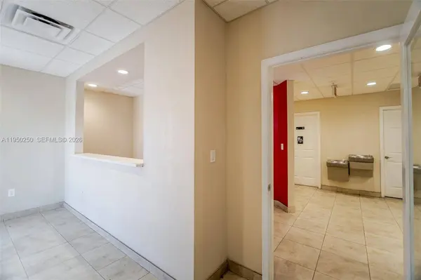 1001 NW 72nd St, Miami, FL 33150